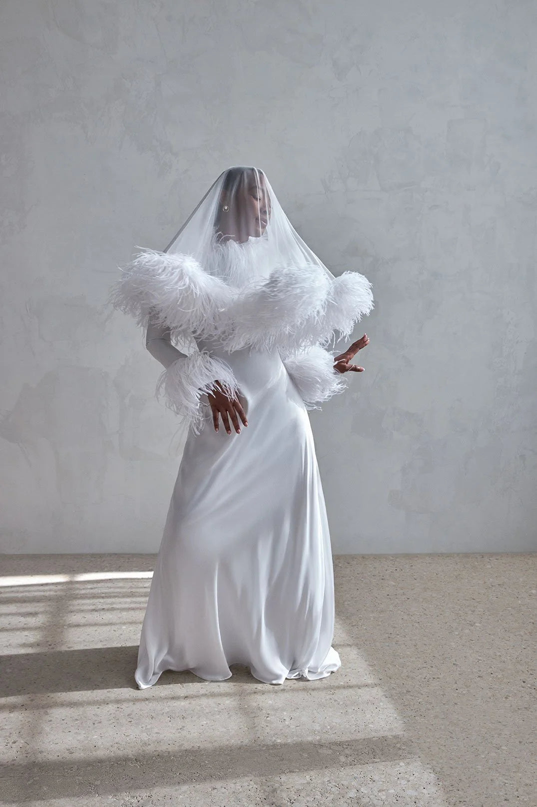 Elbow Length Ostrich Feather Veil - Zoba Martin 